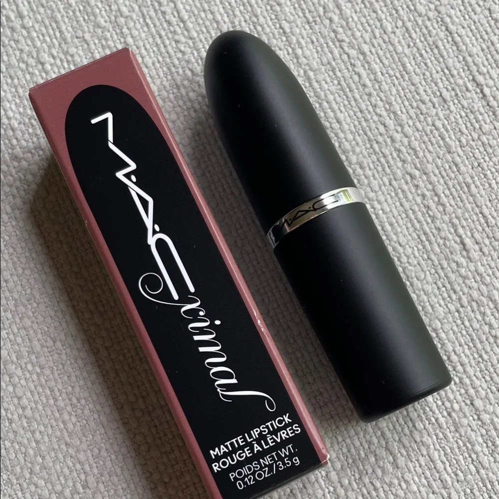 MAC Cosmetics 669 warm teddy silky matte Lipstick